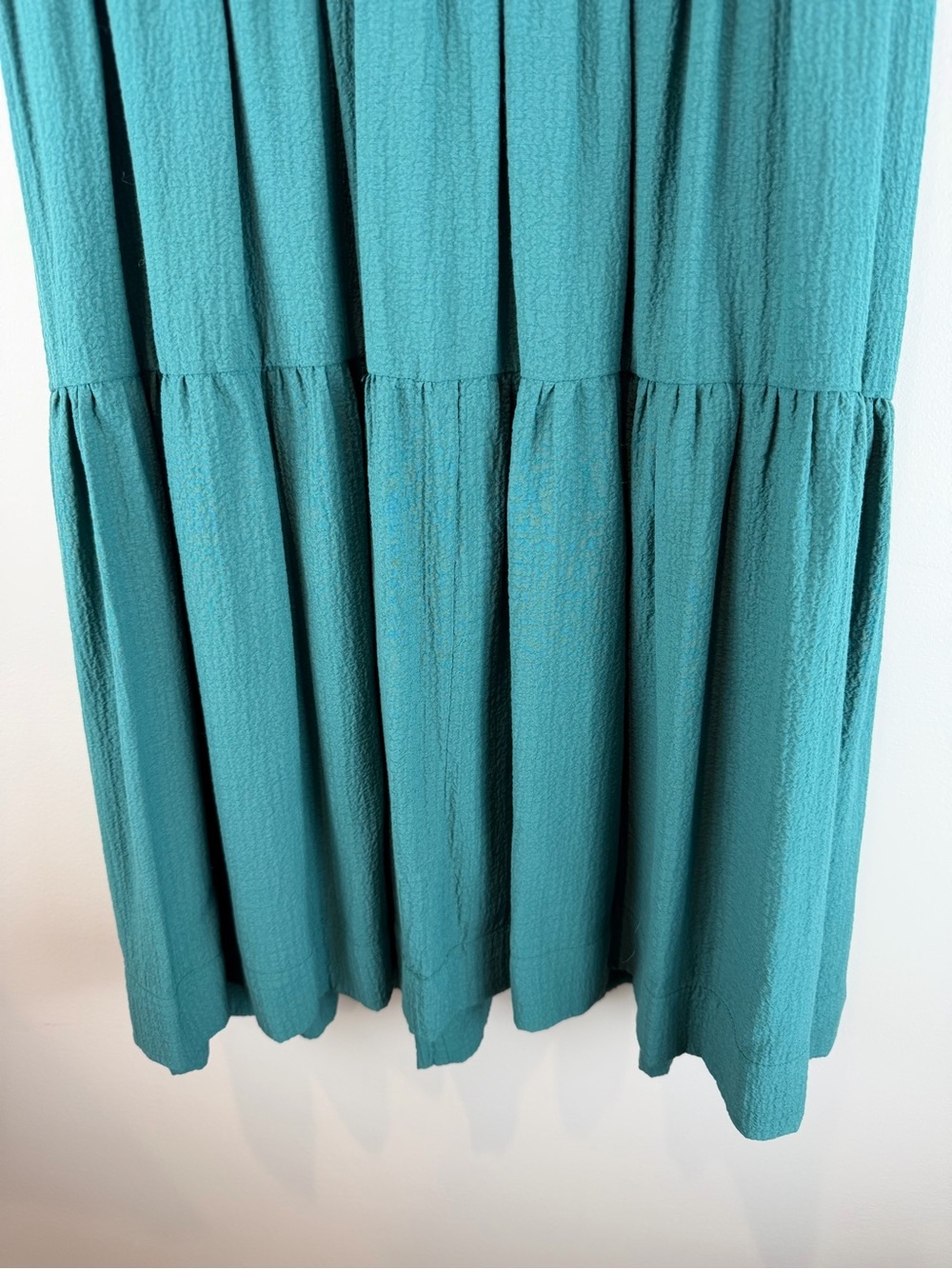 Calvin Klein Teal Textured Dress Size 2 but runs like a 6 - Picture 4 of 7